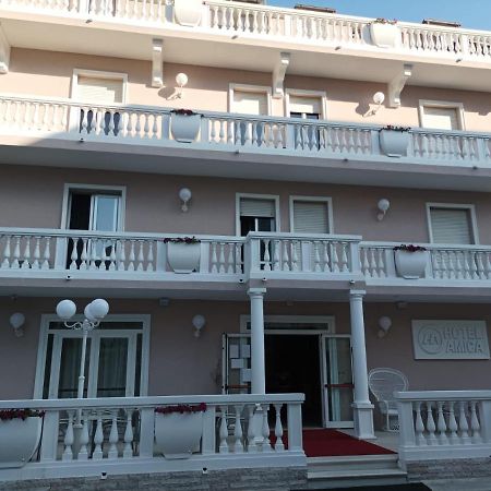 Hotel Amica Rimini Luaran gambar